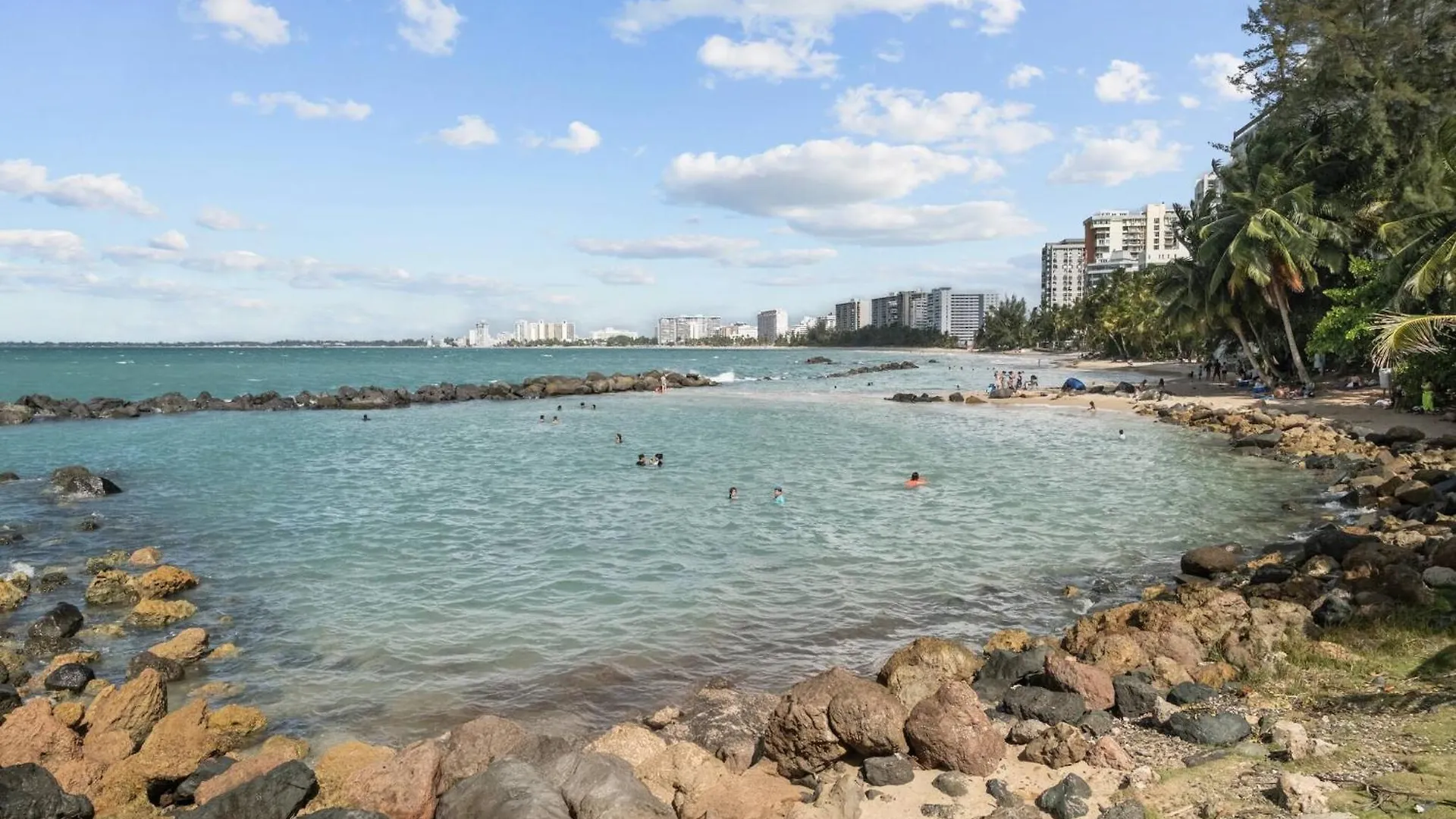 Apartamento San Juan Apartament With Beach Access
